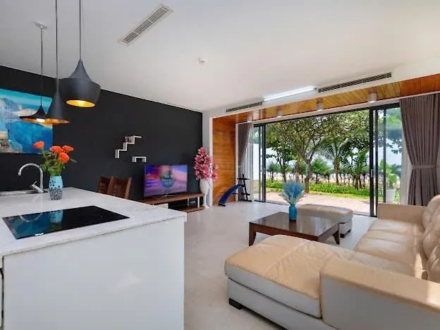 Villa D6 Private - In Gret Location Front Of The Sea Vung Tau Vietnam