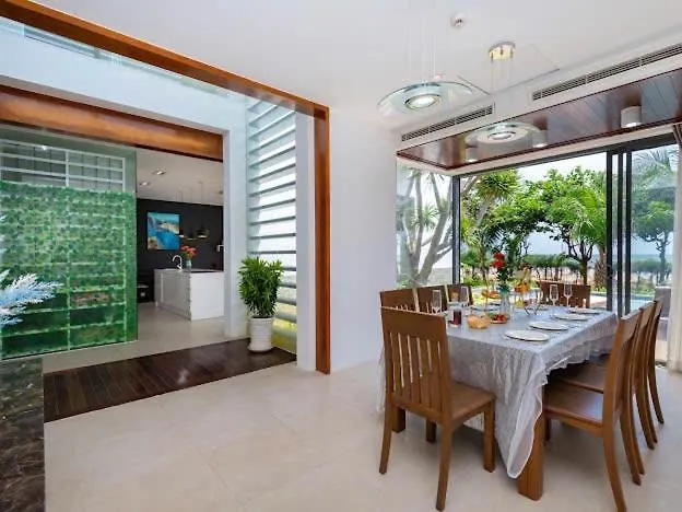 Villa D6 Private - In Gret Location Front Of The Sea Vung Tau