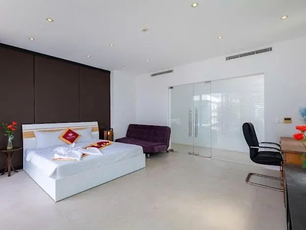 Villa D6 Private - In Gret Location Front Of The Sea Vung Tau