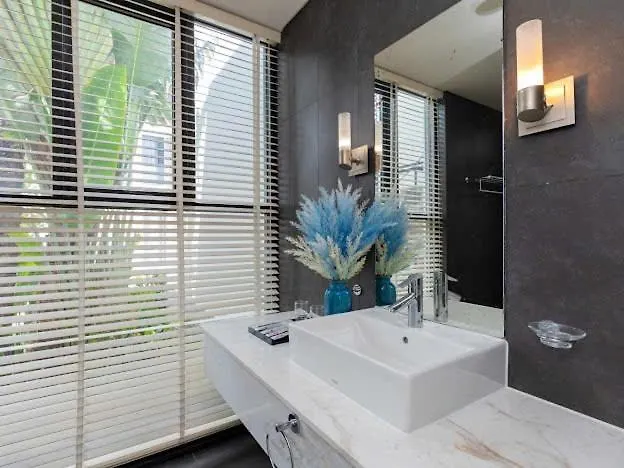 Villa D6 Private - In Gret Location Front Of The Sea Vung Tau
